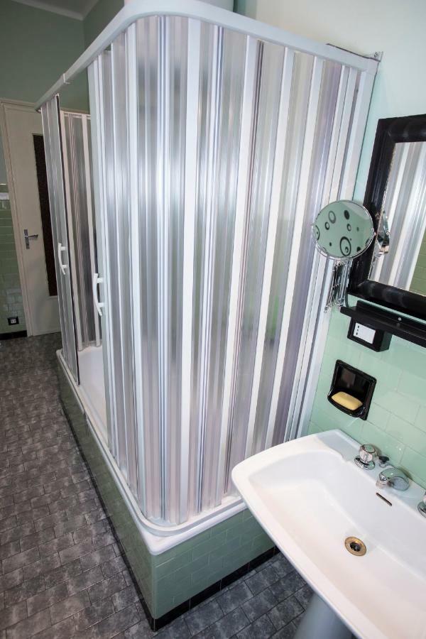 Spezia Apartment Turin Luaran gambar