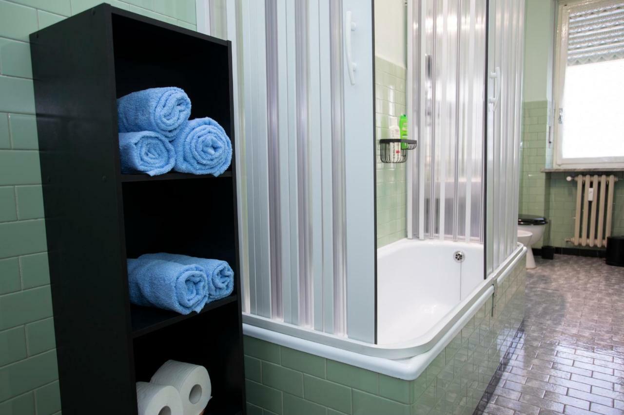 Spezia Apartment Turin Luaran gambar